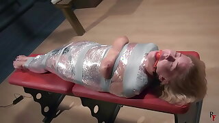 Darina has synthesis orgasms Mummification with excellent wand 1