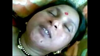 Indian Shire aunty sex in her pinch pennies