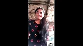 Desi village Indian Girlfreind showing boobs and pussy be useful to boyfriend
